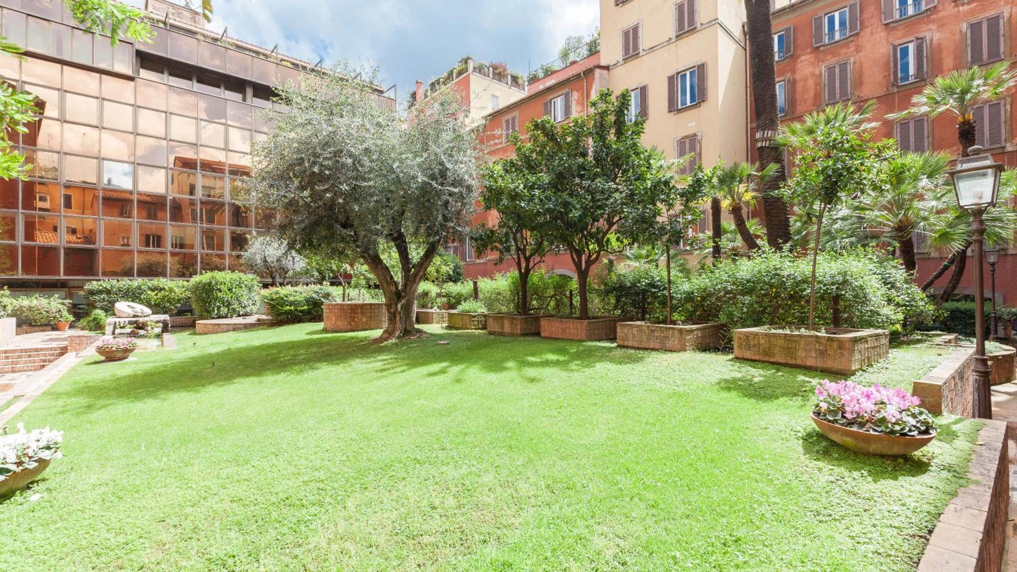 Апартаменты Giove In Trevi Рим Экстерьер фото